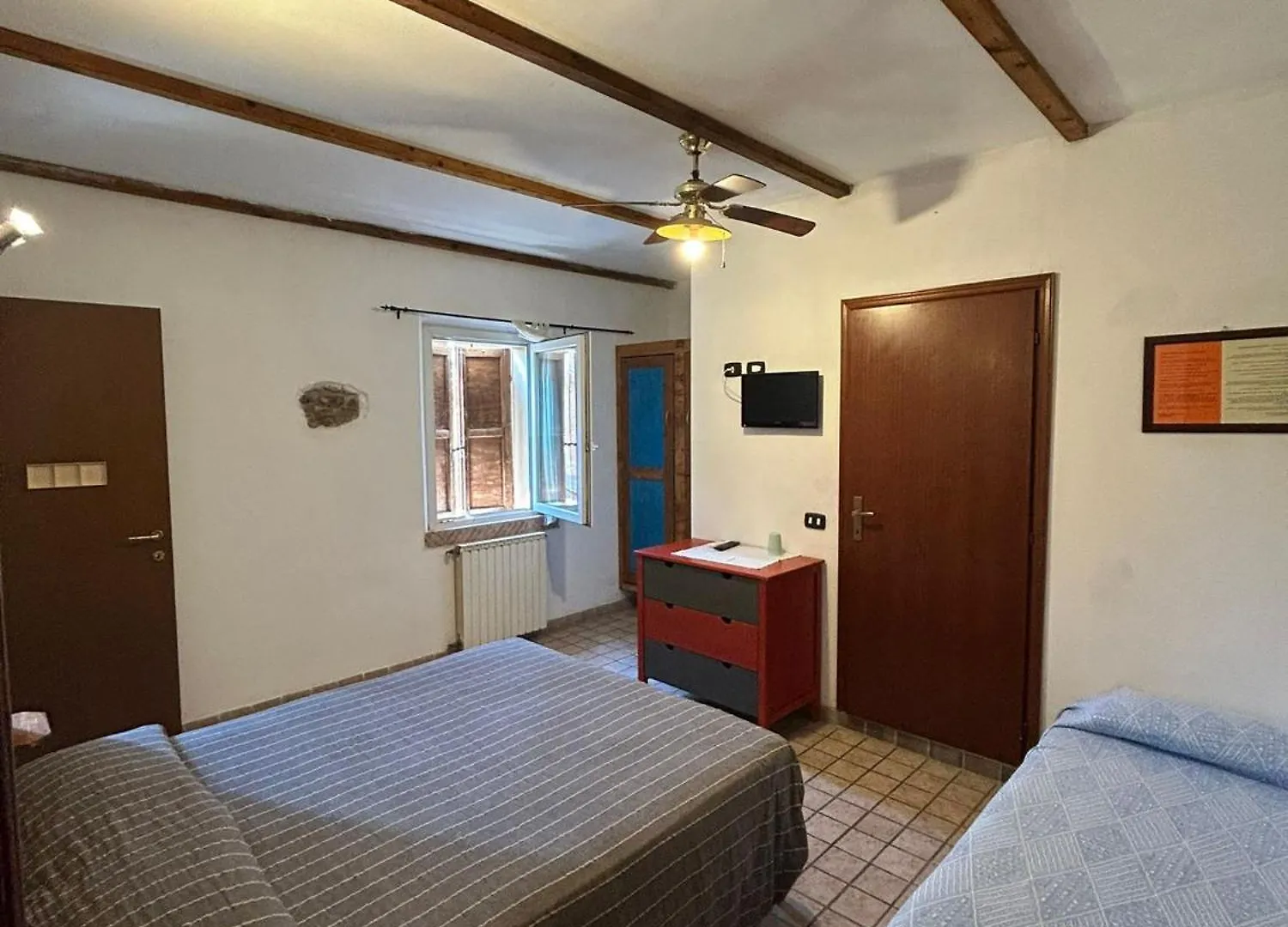 Ca'Silvia Bed & Breakfast San Savino  Italy